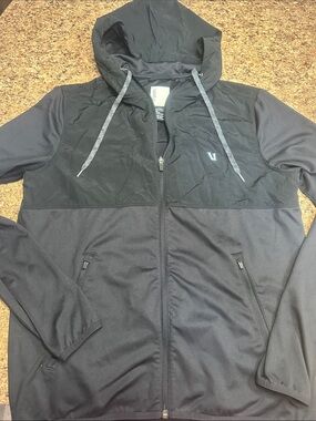 EUC Men’s Vuori Black Hooded Zip-Up Jacket Small